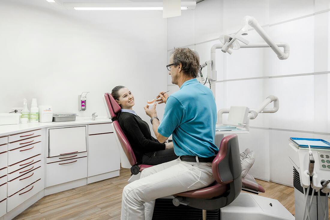 Zahnarzt Düren - Penner - Leistungen - Beratung Zahnersatz